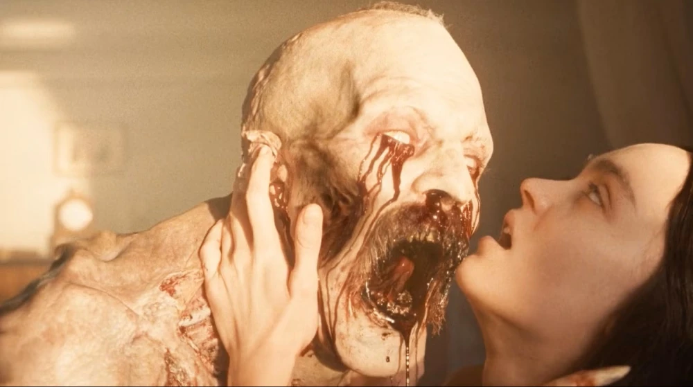 Lily-Rose Depp y Bill Skarsgård en la película Nosferatu 2024 de Robert Eggers.